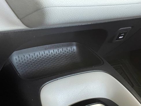 Used 2023 Toyota Corolla LE FWD image 19