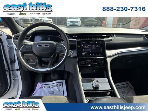 Used 2023 Jeep Grand Cherokee L Laredo AWD/4WD image 19