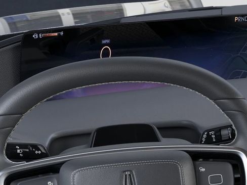 New 2025 Lincoln Navigator Reserve AWD/4WD image 13