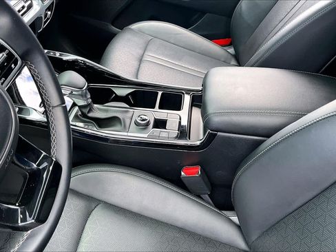 Used 2023 Kia Sorento SX FWD image 17