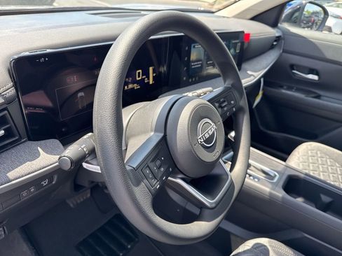 New 2026 Nissan Kicks SV w/ SV Premium Package FWD image 23