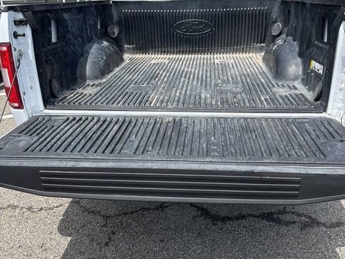 Used 2019 Ford F150 XLT w/ Equipment Group 302A Luxury AWD/4WD image 10