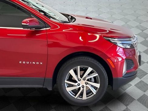 Used 2023 Chevrolet Equinox LT AWD/4WD image 7