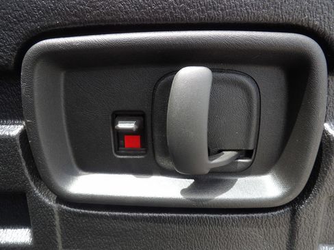 Used 2025 Chevrolet Express 2500 w/ Driver Convenience Package RWD image 48