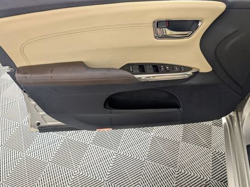 Used 2013 Toyota Avalon XLE Premium FWD image 9