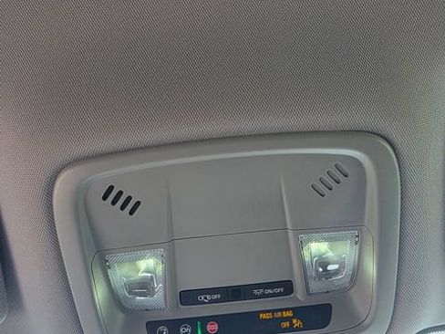 Used 2024 Chevrolet Malibu LT FWD image 20