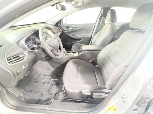 Used 2017 Chevrolet Malibu LS FWD image 19