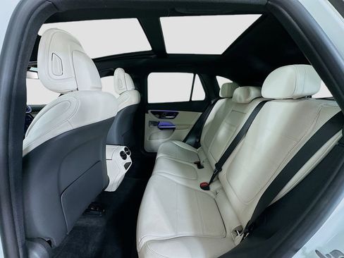 Used 2023 Mercedes-Benz GLC 300 4MATIC image 24