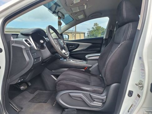 Used 2018 Nissan Murano S image 11