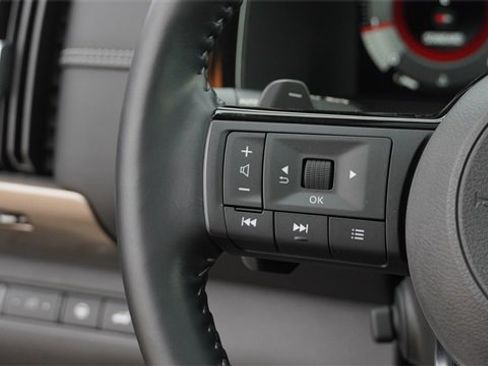 Used 2023 Nissan Pathfinder Platinum w/ Cargo Package image 31