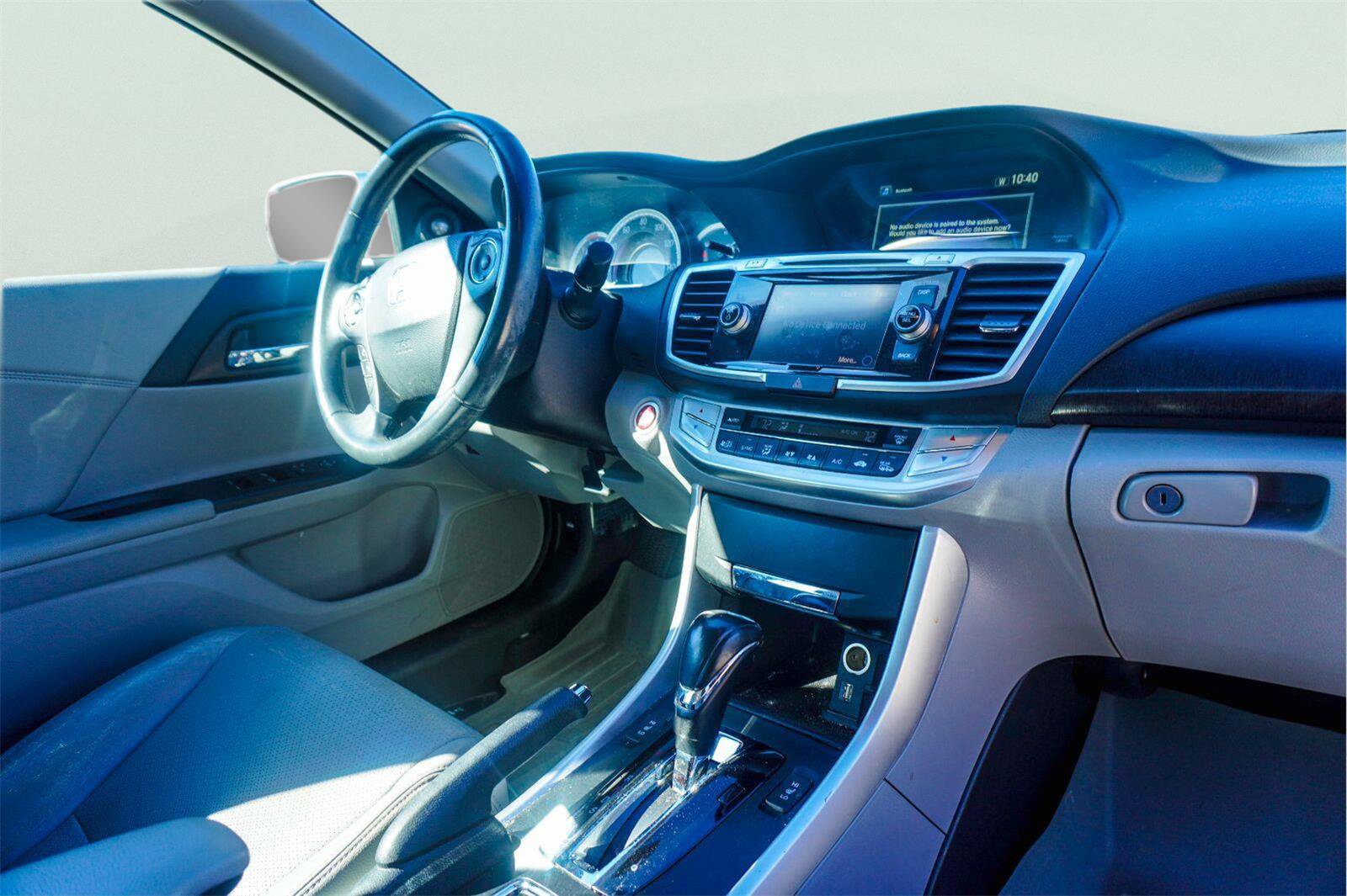 Used 2015 Honda Accord EX-L image 16