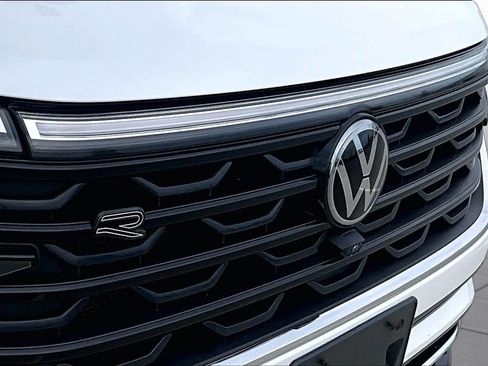 Used 2024 Volkswagen Atlas Cross Sport SEL Premium R-Line AWD/4WD image 28