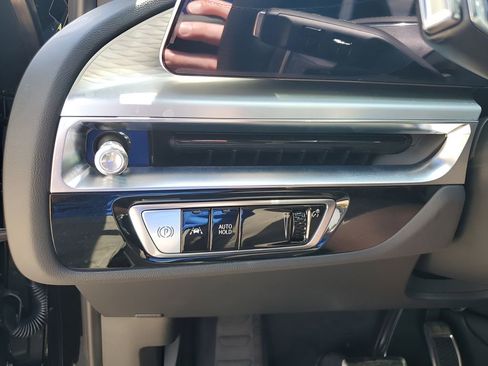 New 2026 Cadillac Lyriq V image 30