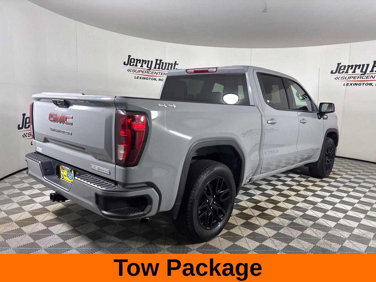 Used 2024 GMC Sierra 1500 Elevation AWD/4WD image 6