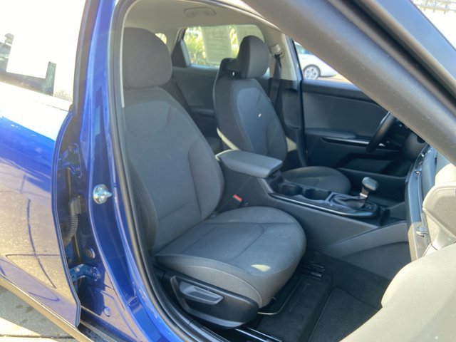 Used 2025 Kia K4 FWD image 20