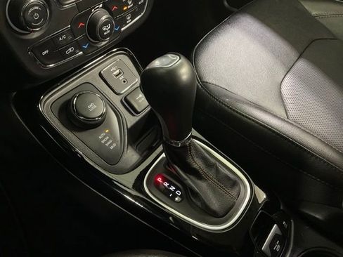 Used 2021 Jeep Compass Limited image 20