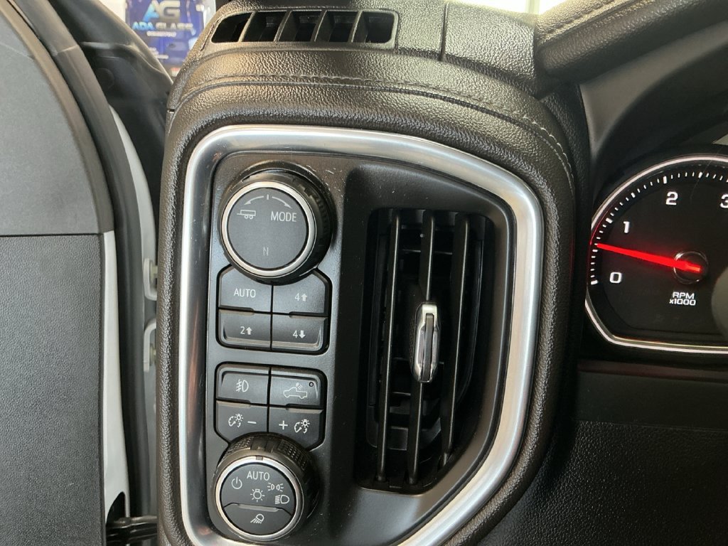 Used 2022 Chevrolet Silverado 3500 High Country AWD/4WD image 32