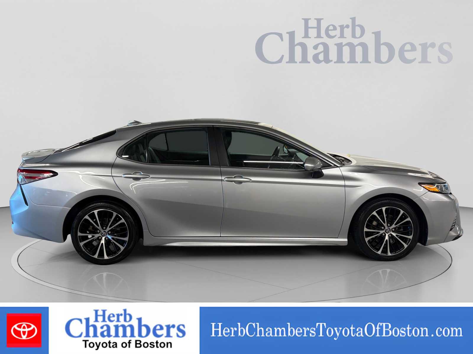 Used 2020 Toyota Camry SE FWD image 11