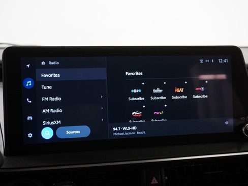 Used 2023 Toyota Prius Prime Premium image 23