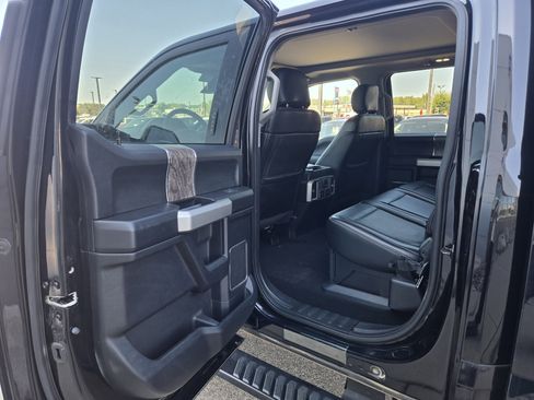 Certified 2019 Ford F250 Lariat w/ Lariat Ultimate Package image 12