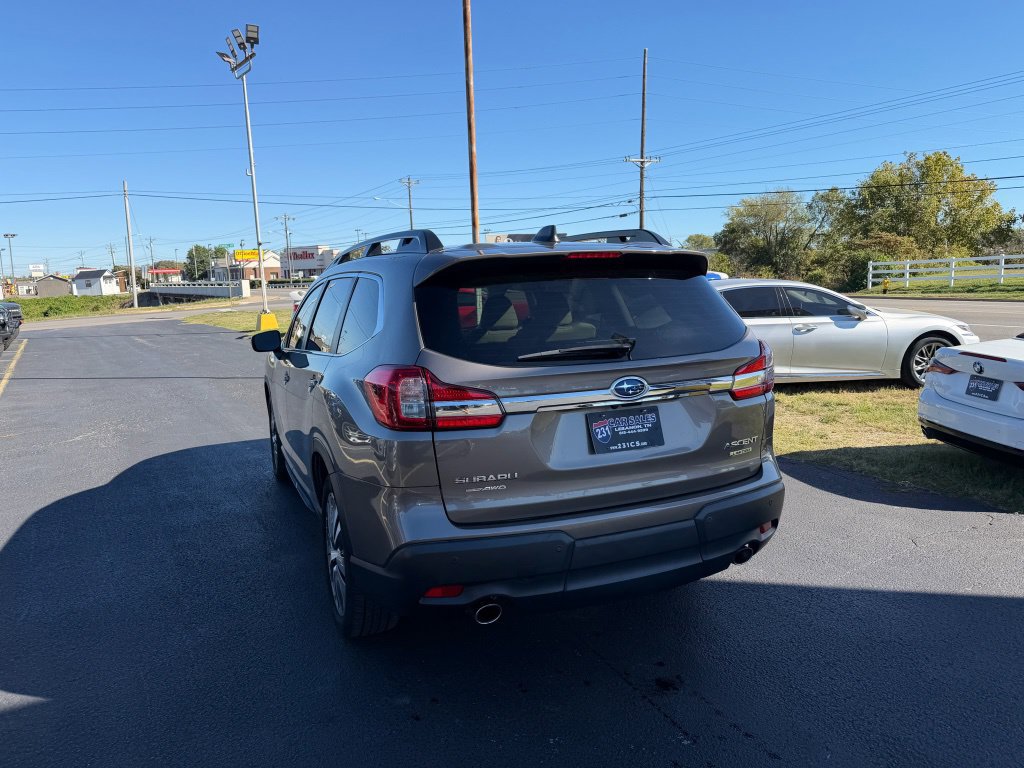 Used 2022 Subaru Ascent Limited w/ Technology Package AWD/4WD image 5