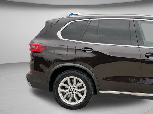 Used 2021 BMW X5 xDrive40i w/ Premium Package 2 AWD/4WD image 30