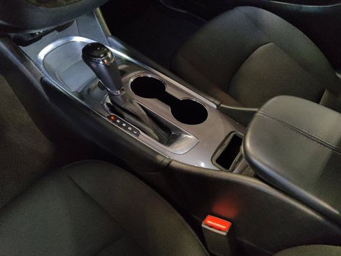 Used 2018 Chevrolet Malibu LT image 26