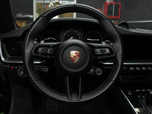 Used 2020 Porsche 911 Carrera 4S AWD/4WD image 30