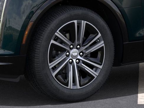 New 2026 Cadillac Lyriq Premium Luxury w/ LPO, Floor Liner Package AWD/4WD image 9