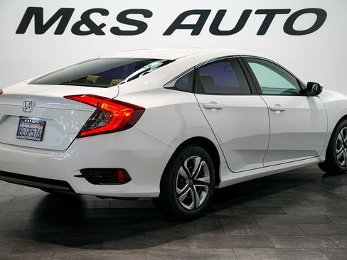 Used 2018 Honda Civic LX image 4