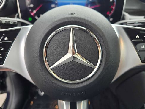 Used 2023 Mercedes-Benz GLC 300 4MATIC image 24
