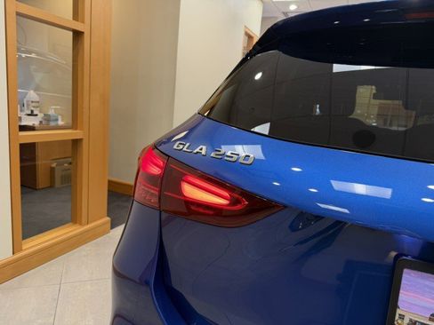 Certified 2025 Mercedes-Benz GLA 250 image 24