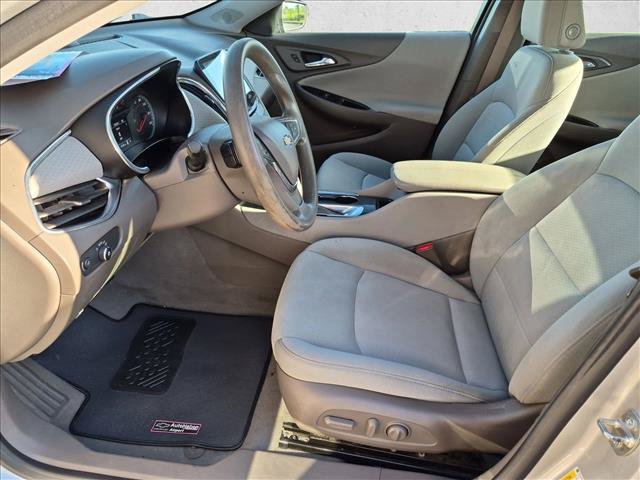 Used 2020 Chevrolet Malibu LT FWD image 15