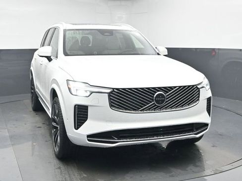 New 2026 Volvo XC90 B6 Ultra w/ Protection Package image 2