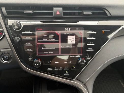 Used 2018 Toyota Camry XSE FWD image 28