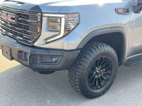 Used 2023 GMC Sierra 1500 AT4X AWD/4WD image 11