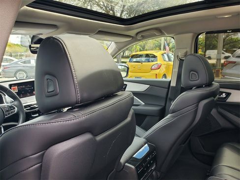 Used 2023 Acura MDX FWD w/ Technology Package image 12