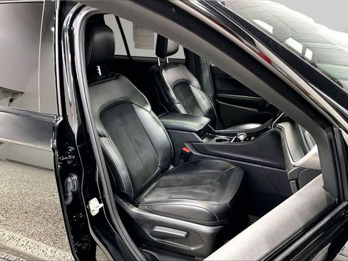 Used 2024 Jeep Grand Cherokee Altitude image 28