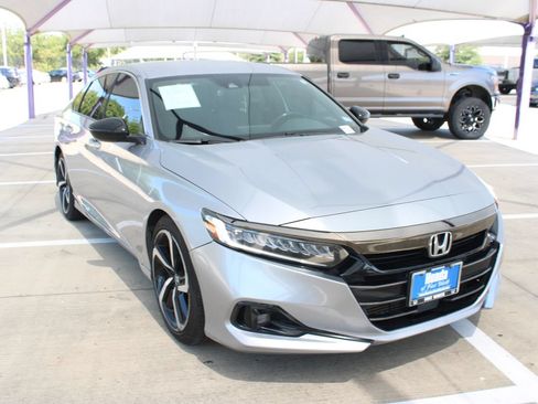 Used 2021 Honda Accord Sport image 8