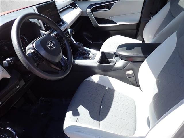 Certified 2025 Toyota RAV4 XLE w/ Convenience Package FWD image 12