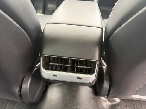 Used 2018 Tesla Model 3 Long Range RWD image 22