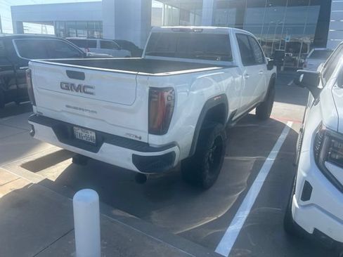 Used 2024 GMC Sierra 2500 AT4 w/ AT4 Premium Plus Package AWD/4WD image 3