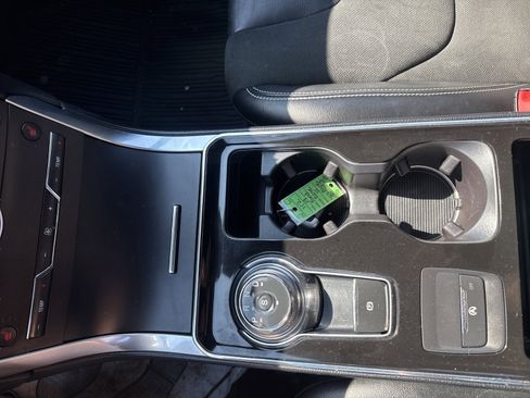 Used 2019 Ford Edge ST w/ Convenience Package AWD/4WD image 19