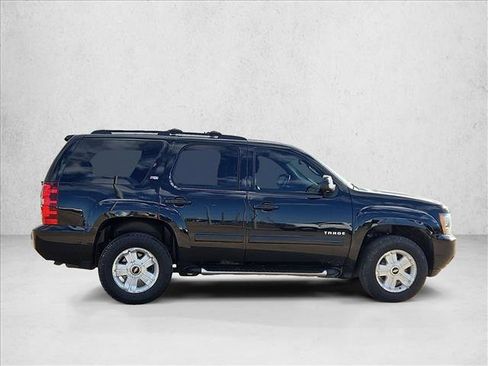 Used 2010 Chevrolet Tahoe LT w/ Luxury Package image 4