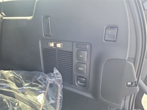 New 2025 Lincoln Navigator L Black Label image 22