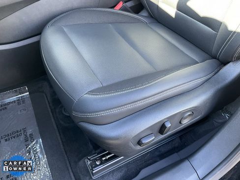 Used 2024 Chevrolet Blazer EV LT image 16