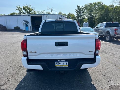 Used 2023 Toyota Tacoma SR AWD/4WD image 6