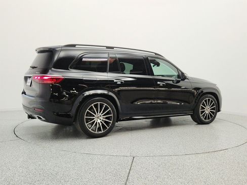 Used 2025 Mercedes-Benz GLS 450 4MATIC image 5