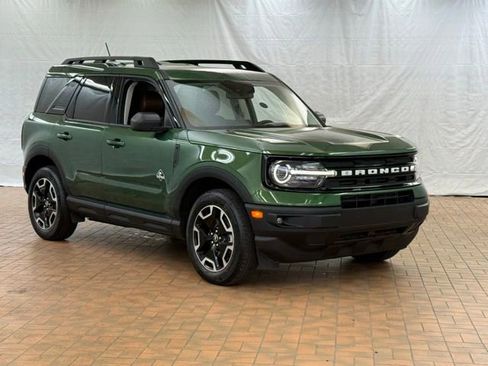 Certified 2023 Ford Bronco Sport Outer Banks w/ Tech Package AWD/4WD image 1