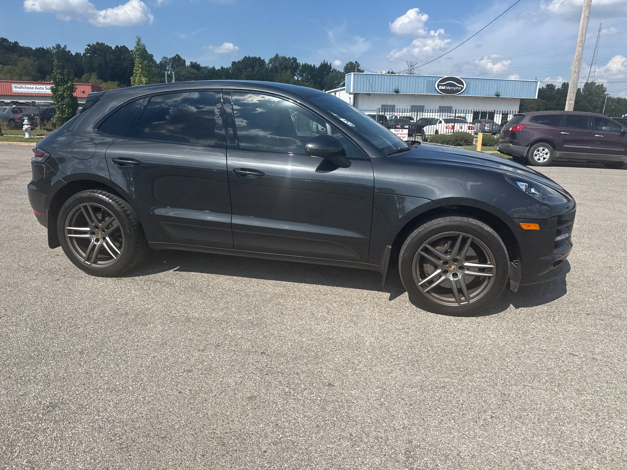 Used 2020 Porsche Macan S AWD/4WD image 2